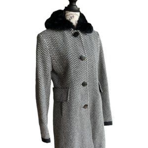 Nine West Coat Fur collar